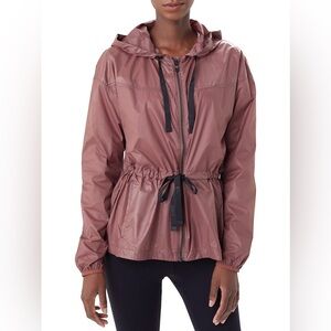Lole Davina Drawstring Nylon Jacket in Maraschino Colour Size Large